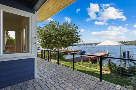 13133 Holmes Point Drive NE Kirkland WA 98034