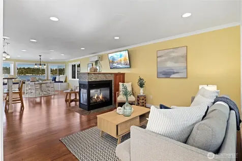13133 Holmes Point Drive NE Kirkland WA 98034