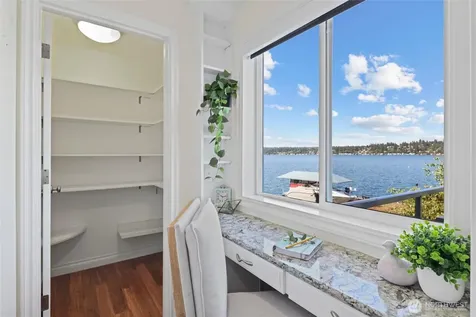 13133 Holmes Point Drive NE Kirkland WA 98034