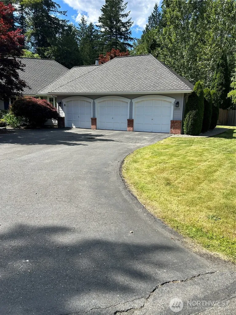2717 264th Court NE Redmond WA 98053