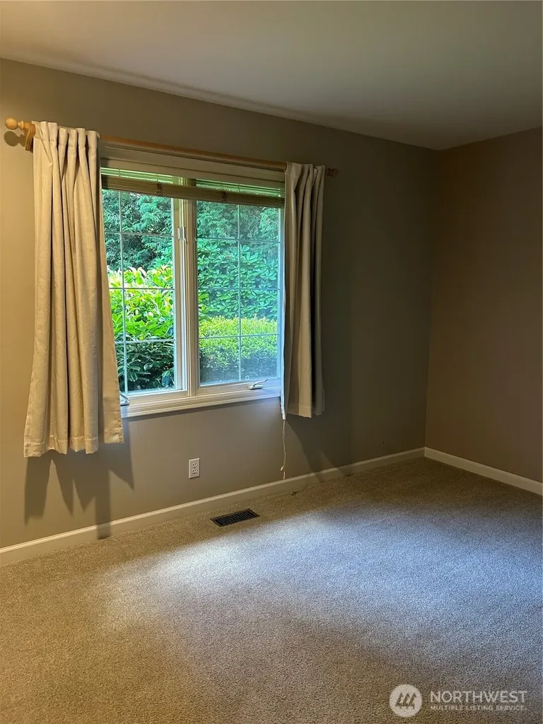 2717 264th Court NE Redmond WA 98053