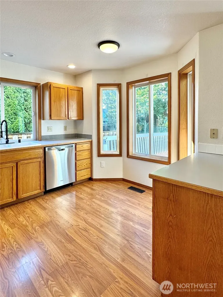 1326 Mcleod Road Bellingham WA 98226