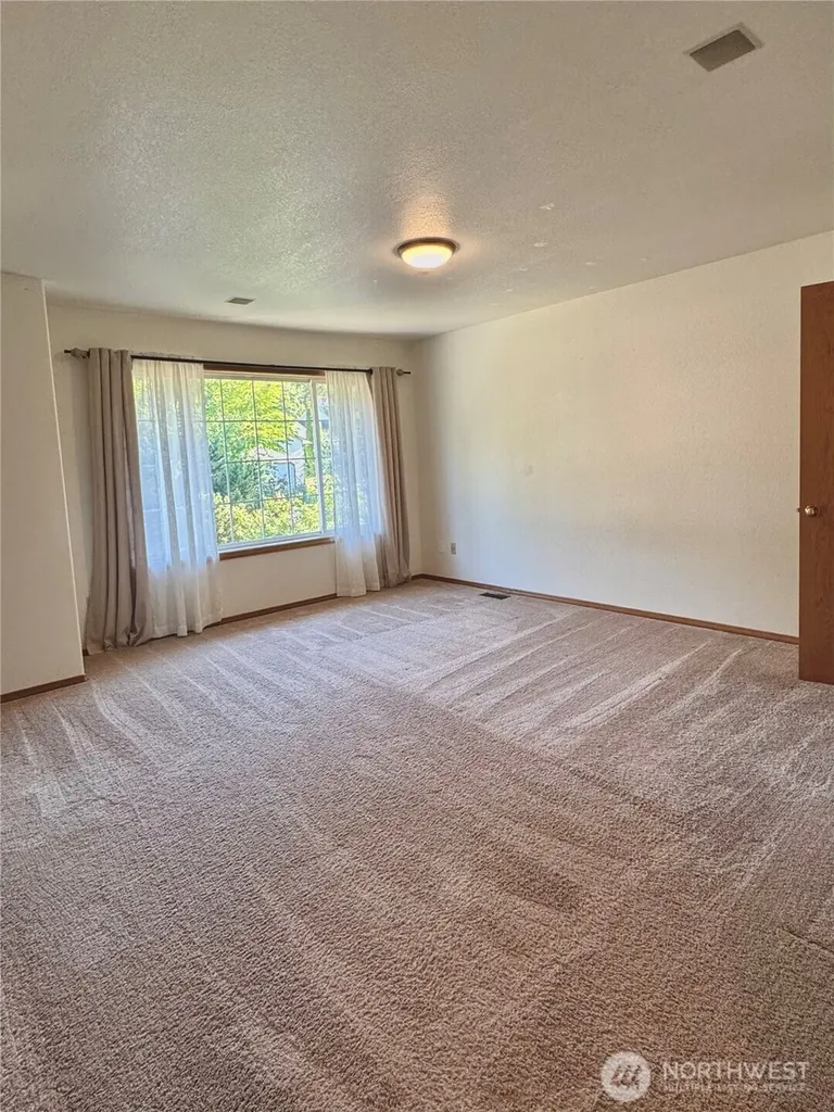 1326 Mcleod Road Bellingham WA 98226