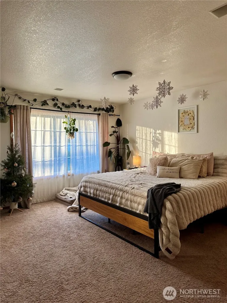 1326 Mcleod Road Bellingham WA 98226