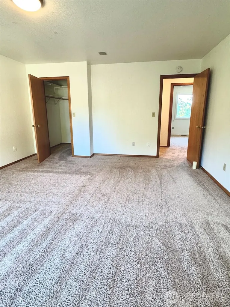 1326 Mcleod Road Bellingham WA 98226