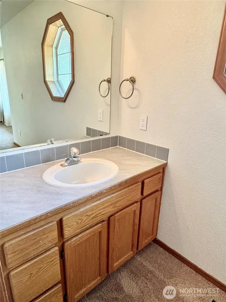 1326 Mcleod Road Bellingham WA 98226