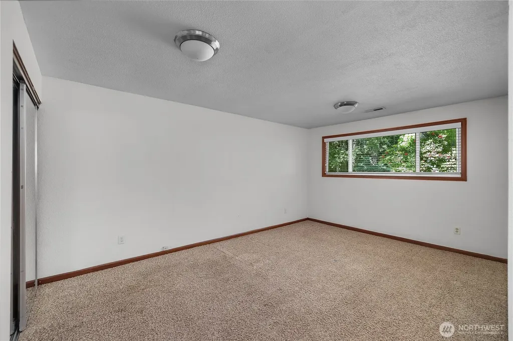2015 8th Court SW Olympia WA 98502
