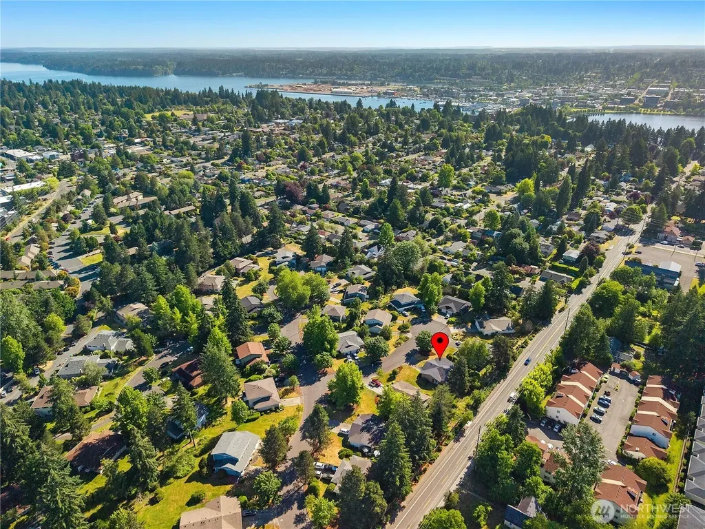 2015 8th Court SW Olympia WA 98502