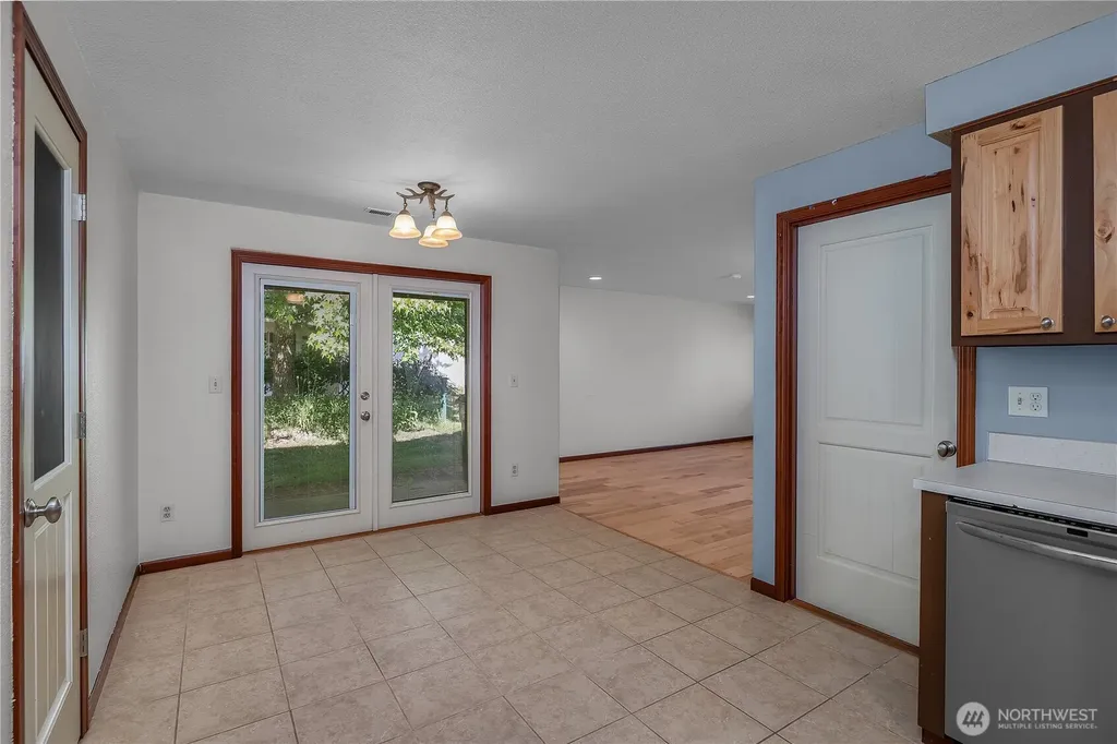 2015 8th Court SW Olympia WA 98502