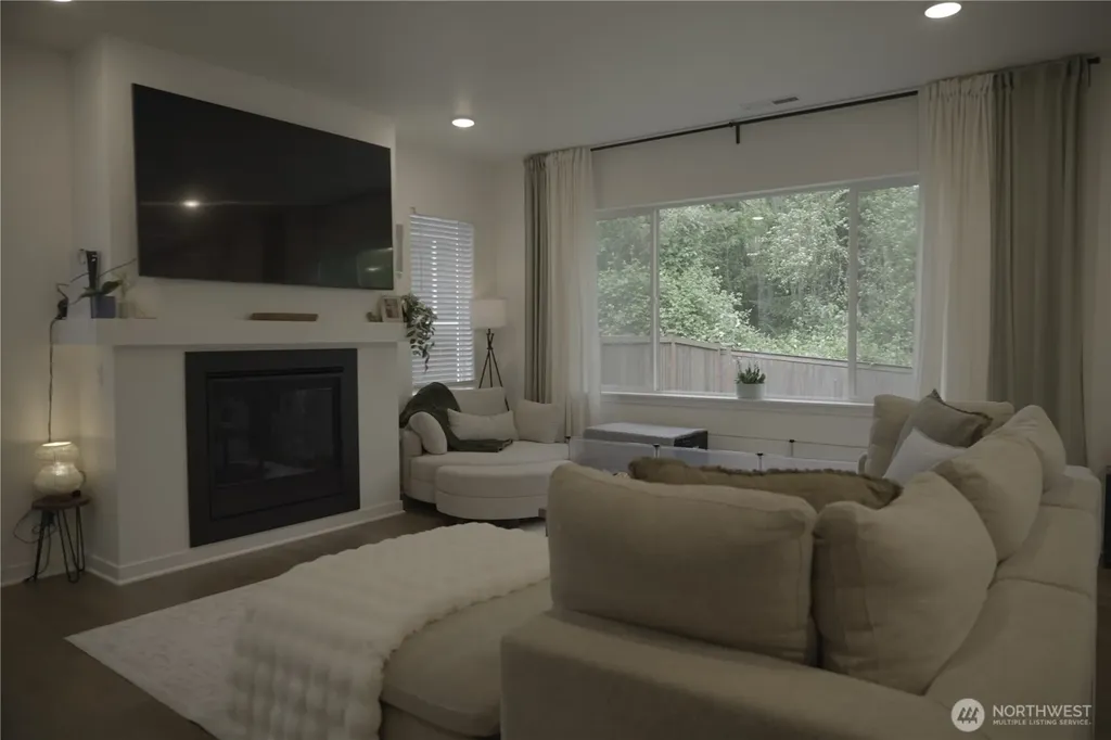 19232 SE 112th Pl SE Kent WA 98031