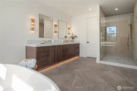 4024 85th Avenue SE Mercer Island WA 98040