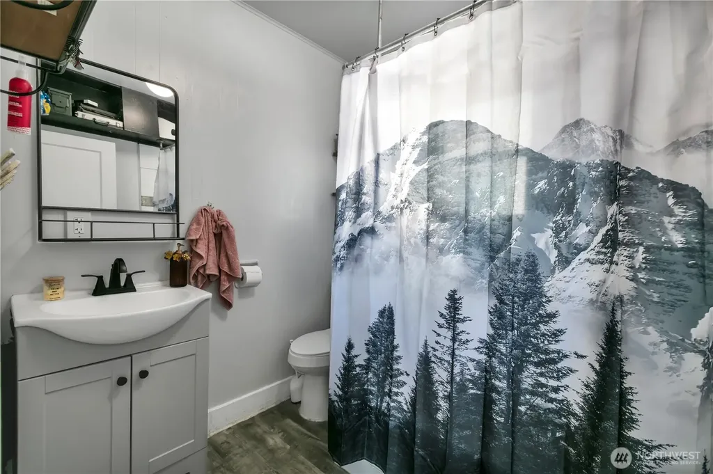 1242 Ridgeway Place E Port Orchard WA 98366