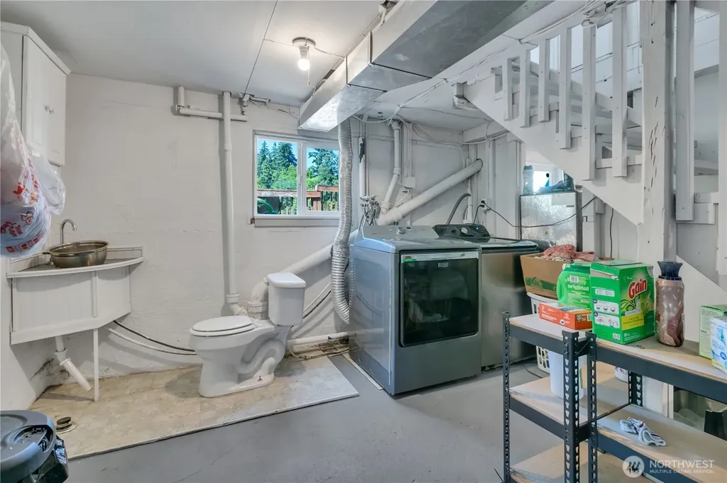 1242 Ridgeway Place E Port Orchard WA 98366