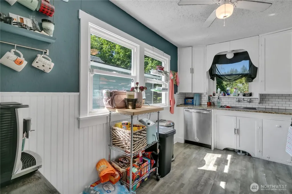 1242 Ridgeway Place E Port Orchard WA 98366