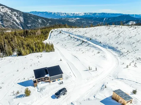 1 Mountain Club Fs Road 6930 Leavenworth WA 98826