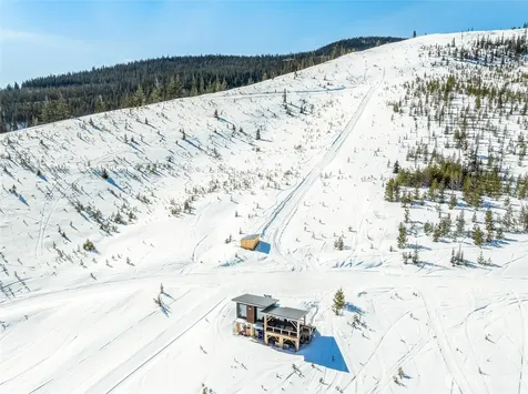 1 Mountain Club Fs Road 6930 Leavenworth WA 98826