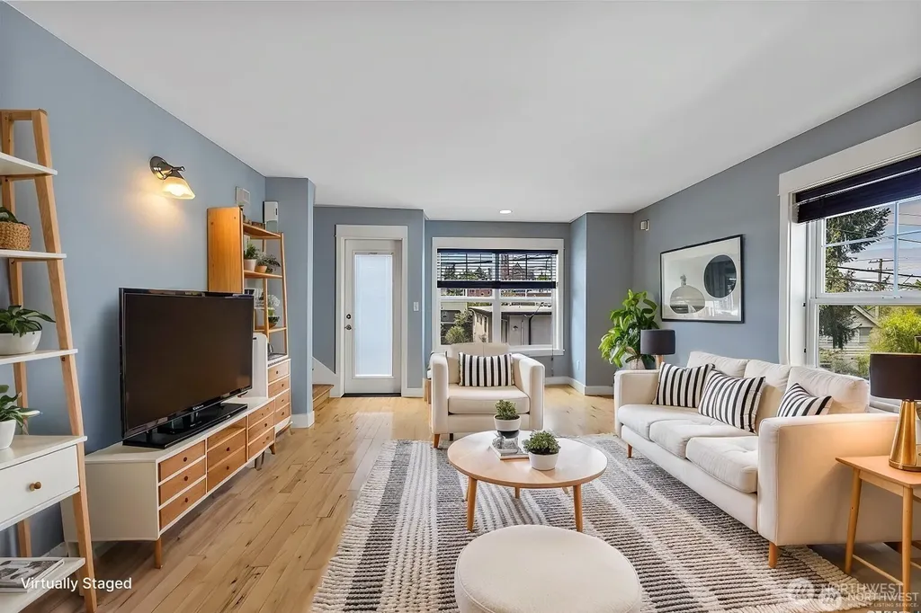 5033 12th Avenue NE Seattle WA 98105