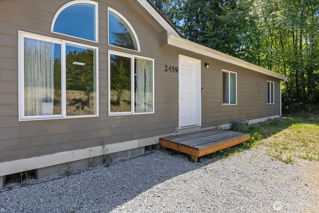 2459 Wells Way Camano Island WA 98282