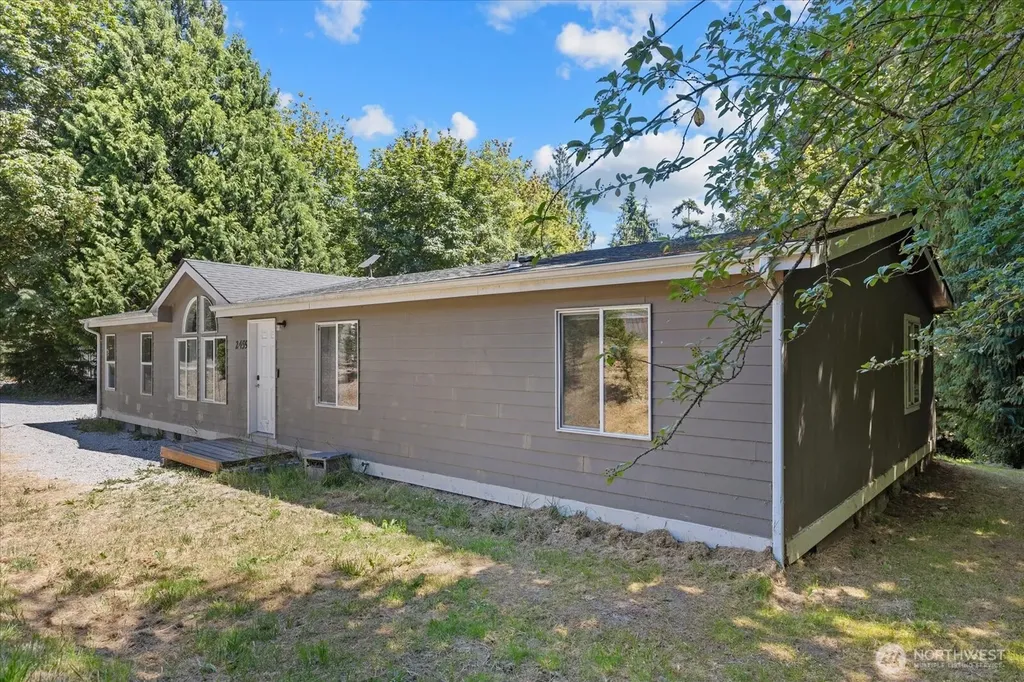2459 Wells Way Camano Island WA 98282