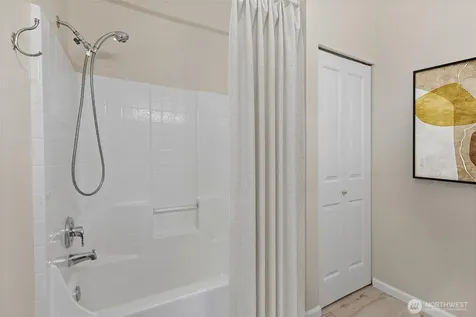 5383 164th Avenue SE Bellevue WA 98006
