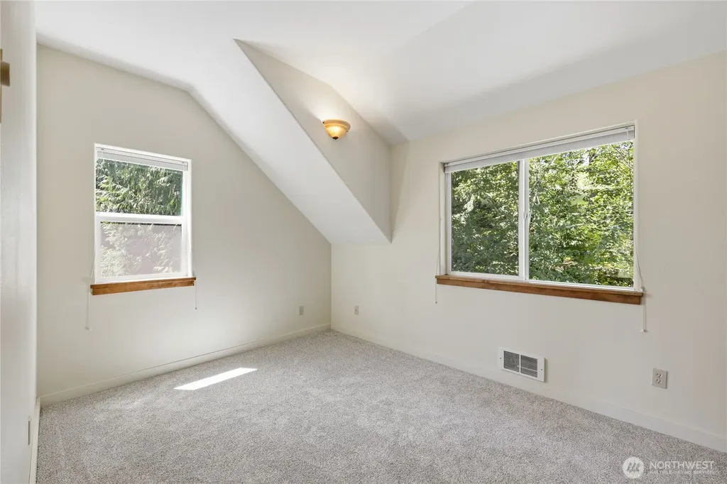2307 Madrona Street Port Townsend WA 98368