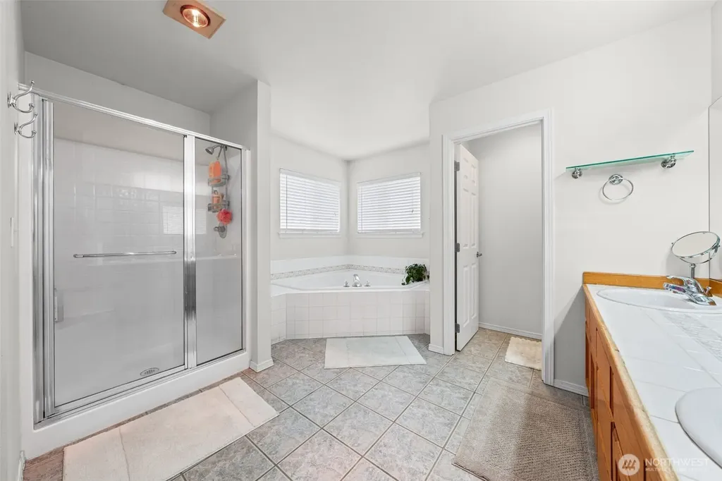 1817 180th Place SW Lynnwood WA 98037