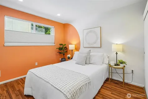 901 5th Avenue N Seattle WA 98109