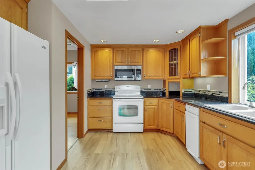 876 Rocky Point Drive Camano Island WA 98282