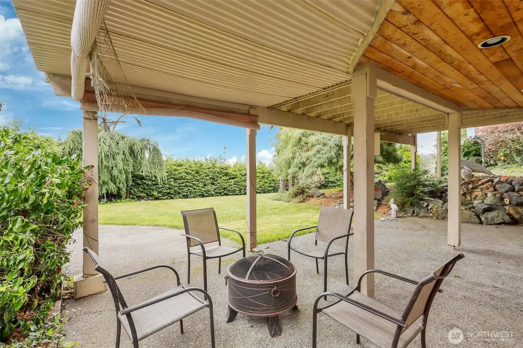 876 Rocky Point Drive Camano Island WA 98282