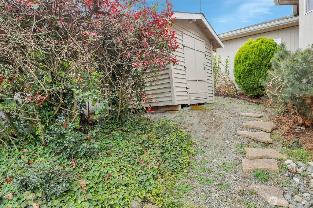 876 Rocky Point Drive Camano Island WA 98282
