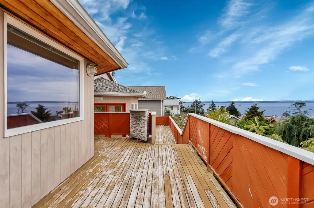 876 Rocky Point Drive Camano Island WA 98282