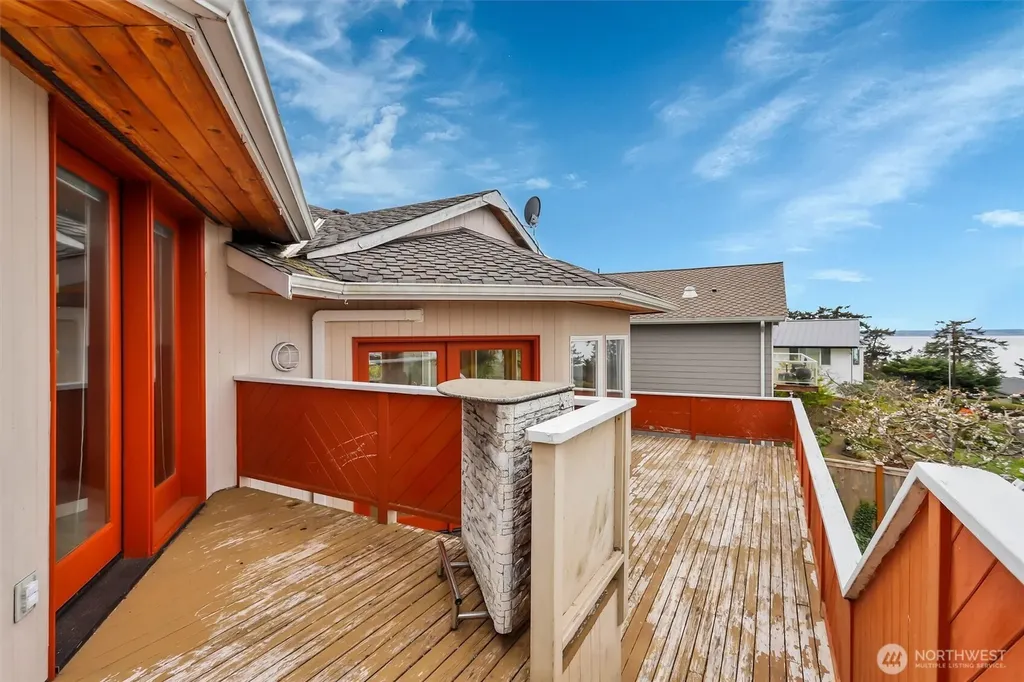 876 Rocky Point Drive Camano Island WA 98282