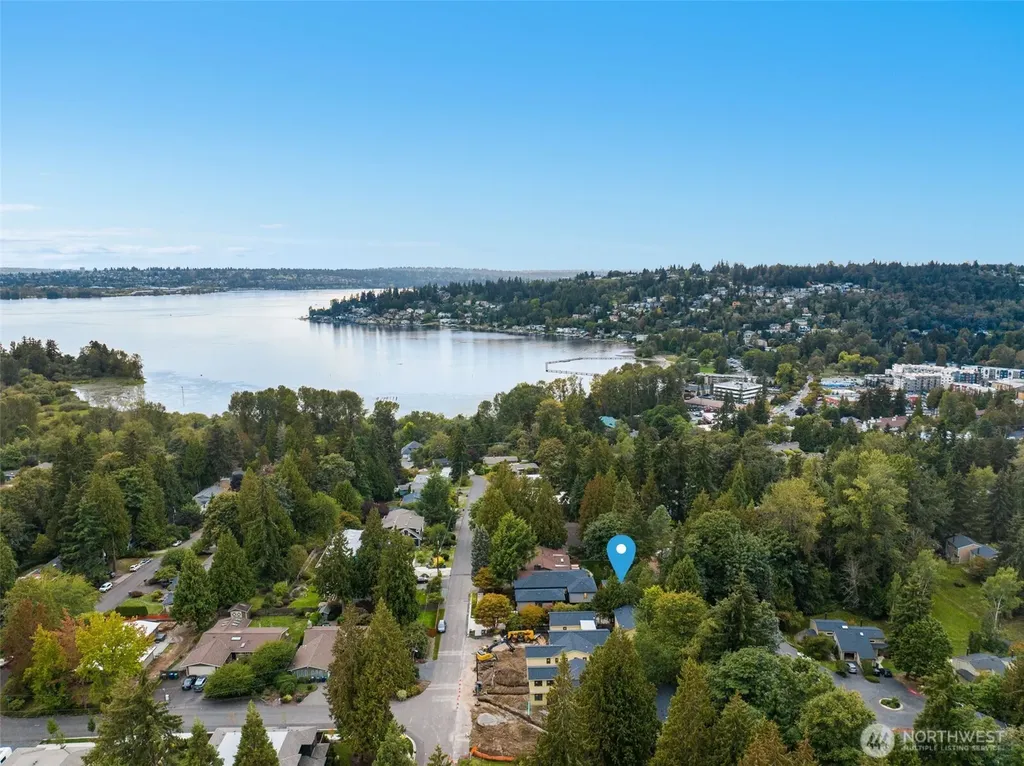 10166 NE 113th Place Kirkland WA 98033
