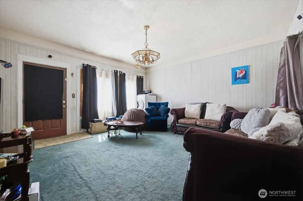 802 S 11th Avenue Pasco WA 99301