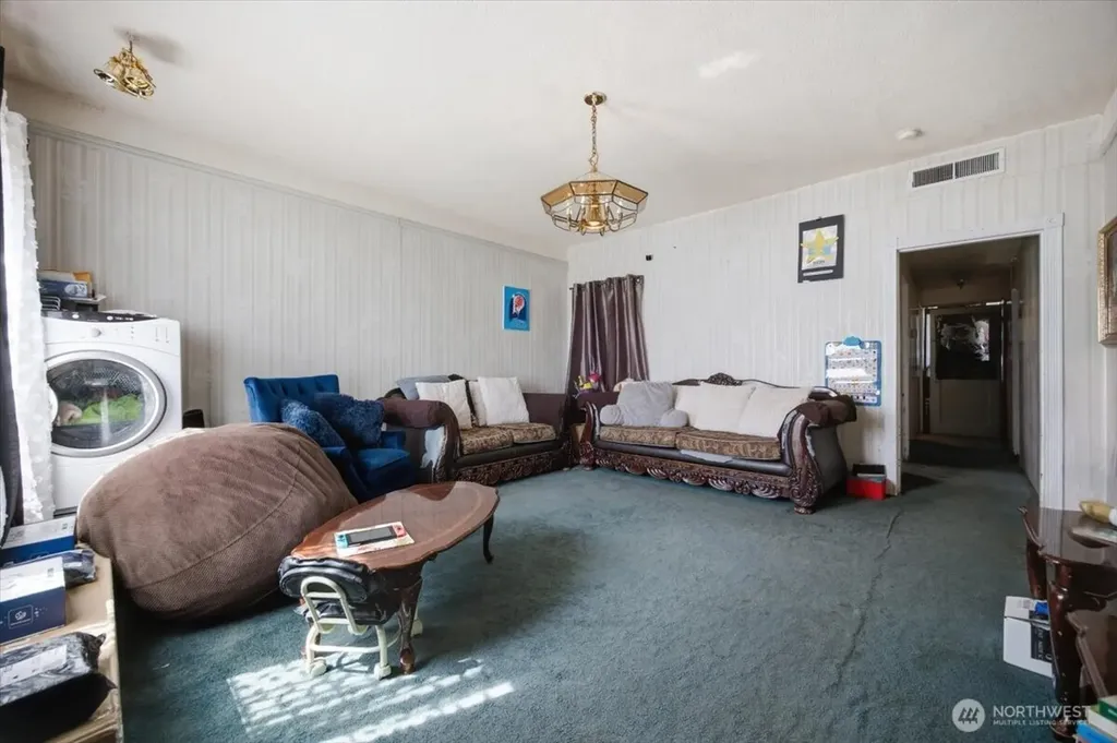 802 S 11th Avenue Pasco WA 99301