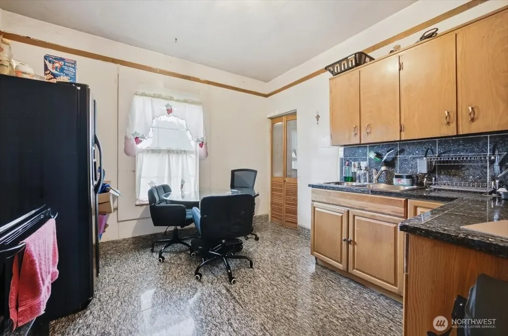 802 S 11th Avenue Pasco WA 99301