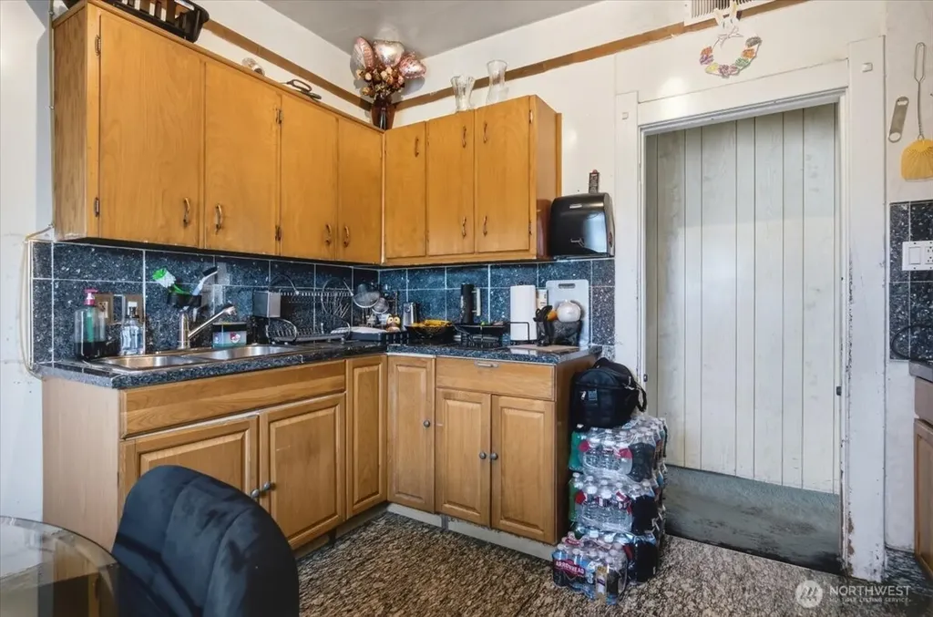 802 S 11th Avenue Pasco WA 99301