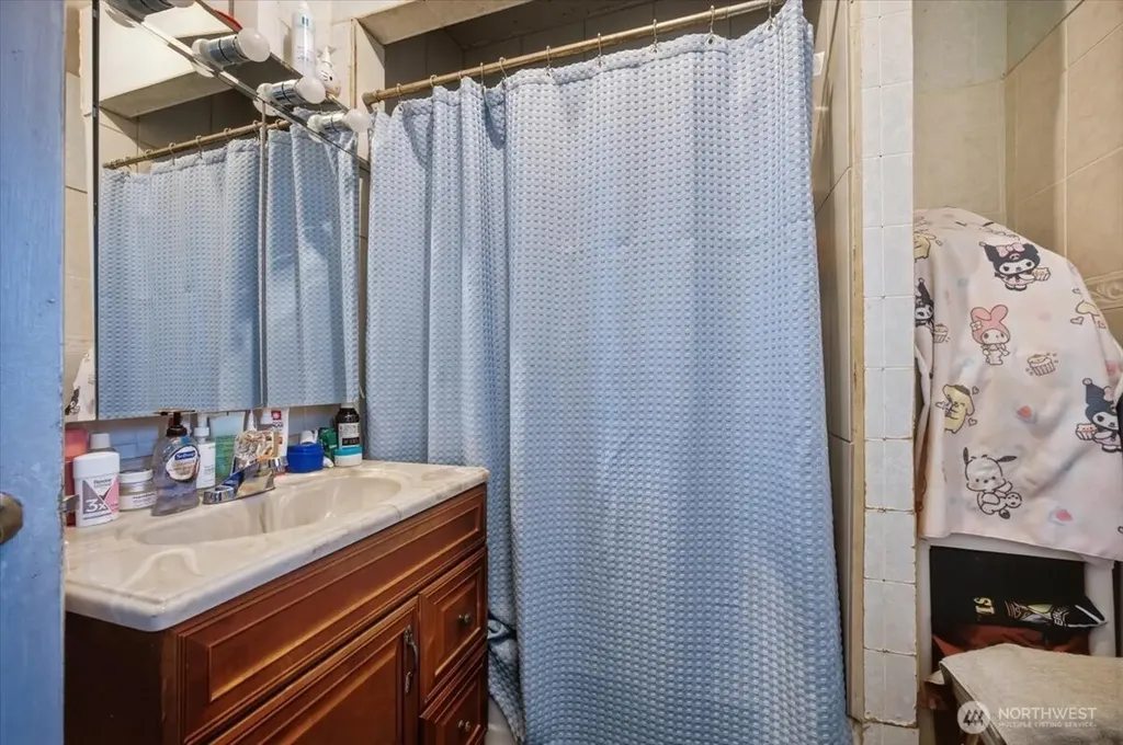 802 S 11th Avenue Pasco WA 99301