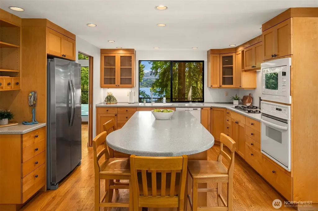 4336 E Mercer Way Mercer Island WA 98040