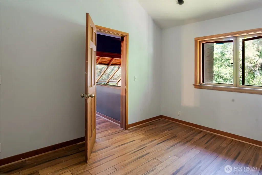 29601 131 Avenue SW Vashon WA 98070