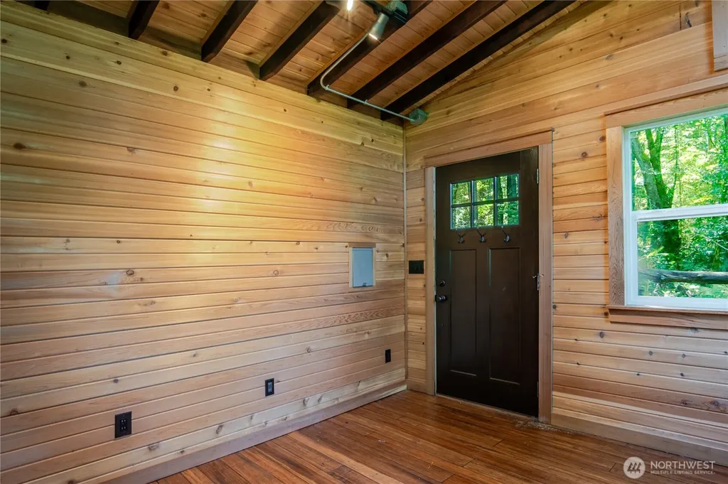 29601 131 Avenue SW Vashon WA 98070