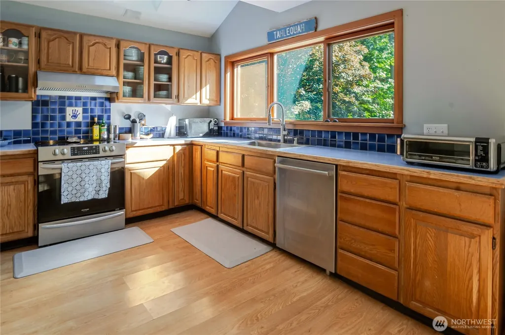 29601 131 Avenue SW Vashon WA 98070