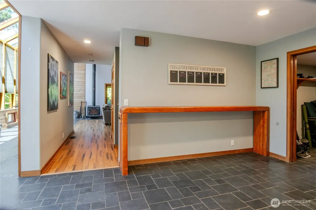 29601 131 Avenue SW Vashon WA 98070