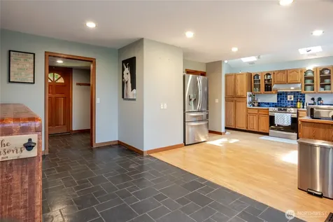 29601 131 Avenue SW Vashon WA 98070