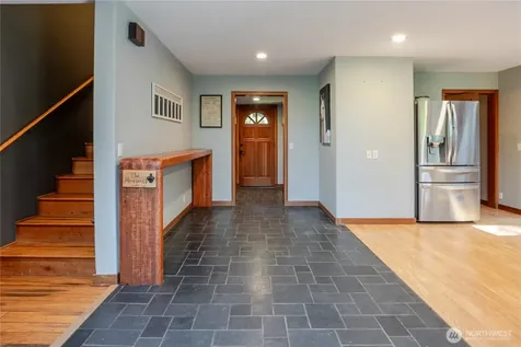 29601 131 Avenue SW Vashon WA 98070