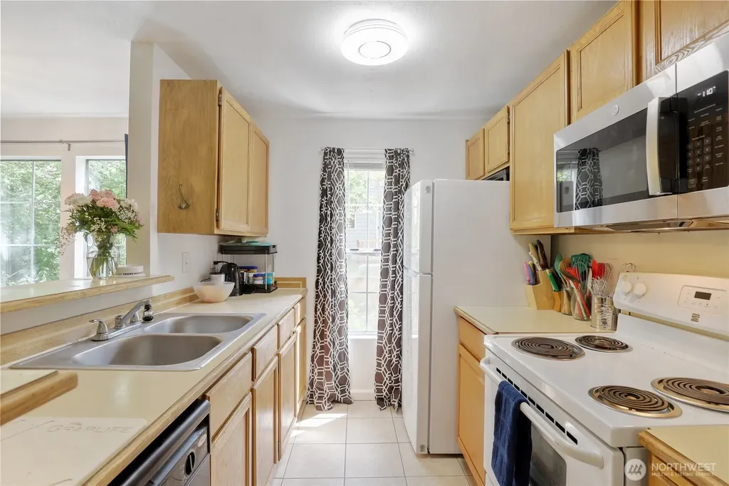 1800 NE John Carlson Road Bremerton WA 98311