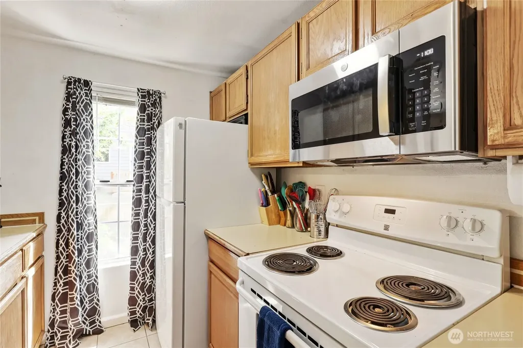 1800 NE John Carlson Road Bremerton WA 98311