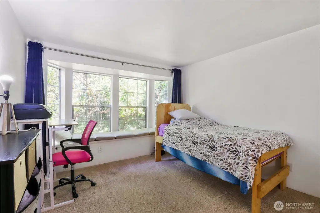 1800 NE John Carlson Road Bremerton WA 98311