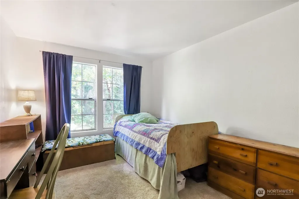 1800 NE John Carlson Road Bremerton WA 98311