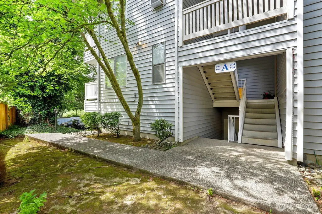 1800 NE John Carlson Road Bremerton WA 98311
